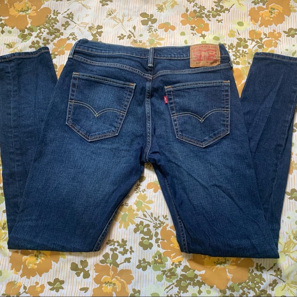 LEVI DARK WASH 512 JEANS - Picture 3 of 4